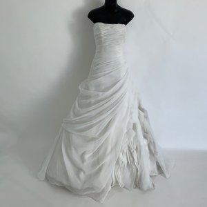 Enzoani Fabi Ivory Size 10